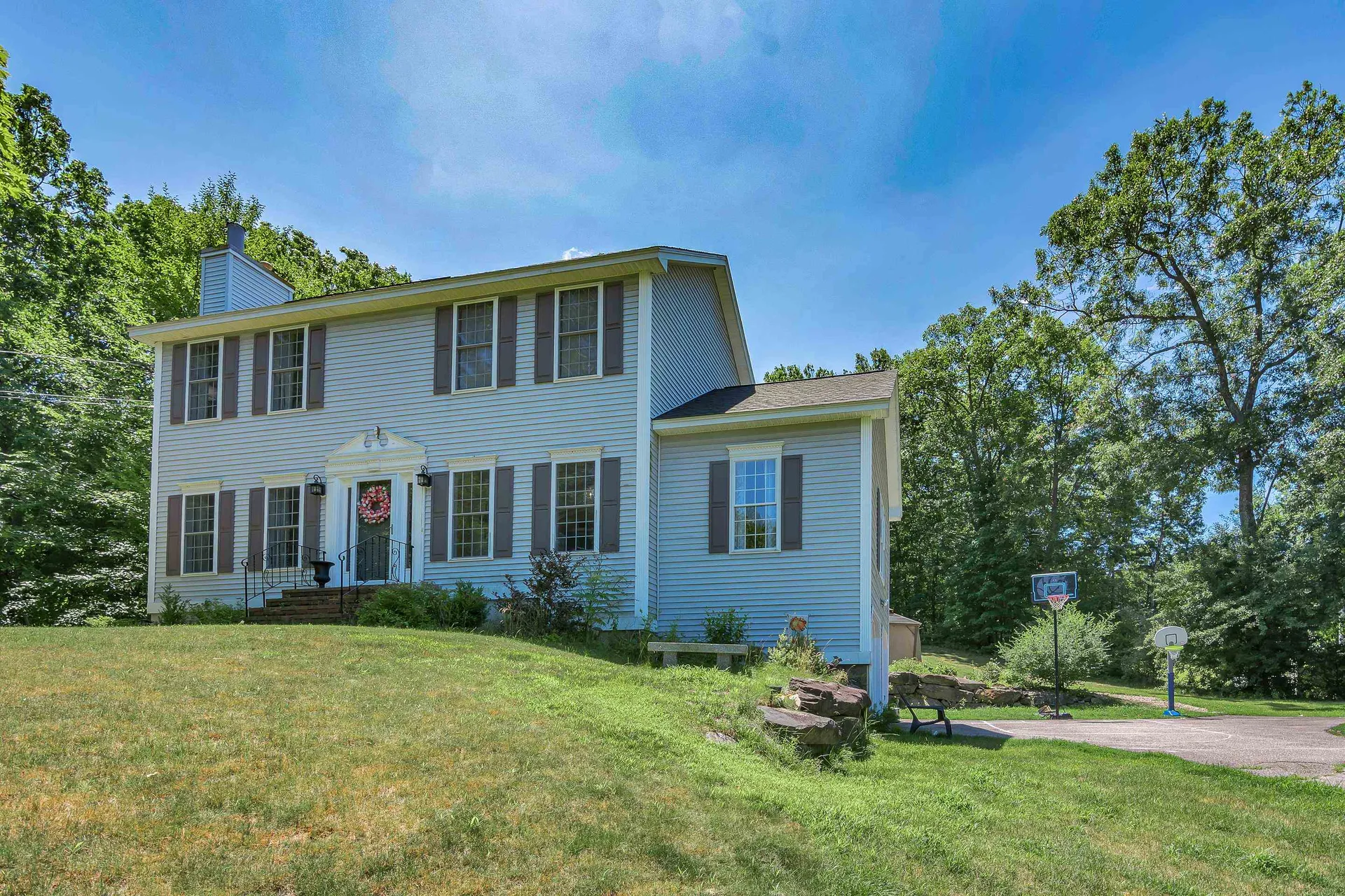 48 Overledge Drive Derry NH 03038