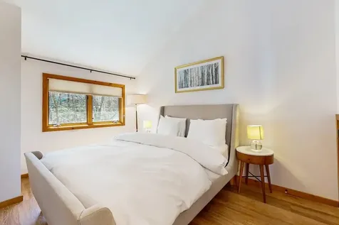 43B Suntec Loop Dover VT 05356