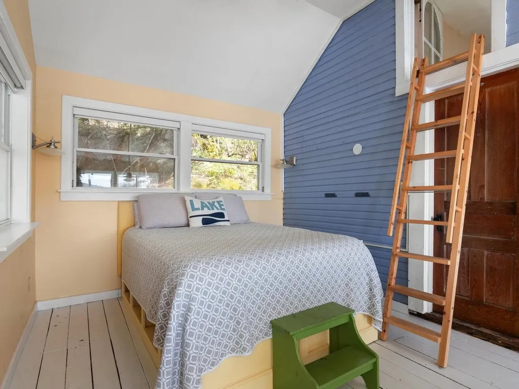 558 Coates Island Road Colchester VT 05446