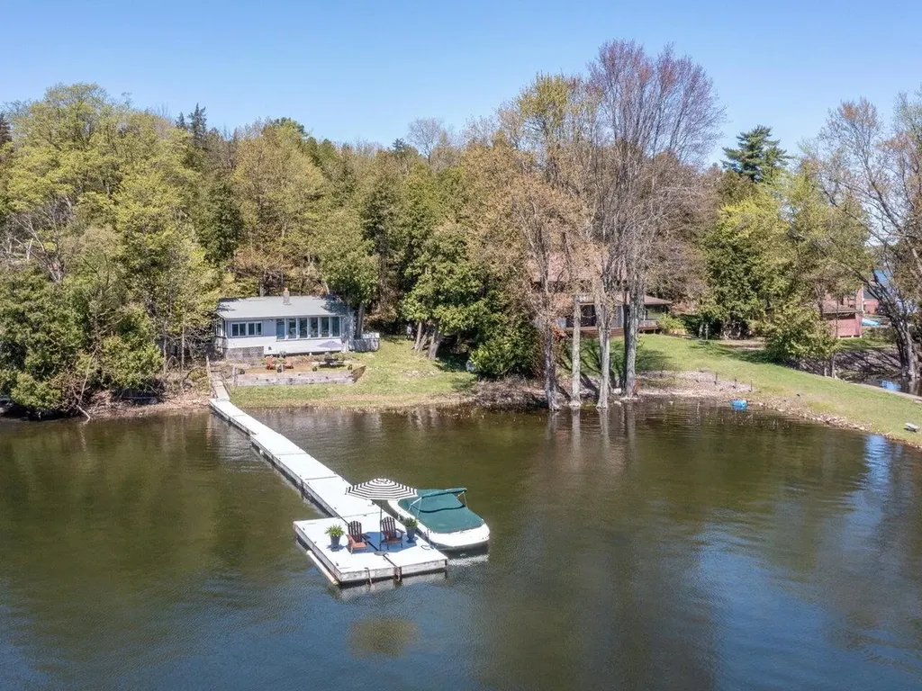 558 Coates Island Road Colchester VT 05446