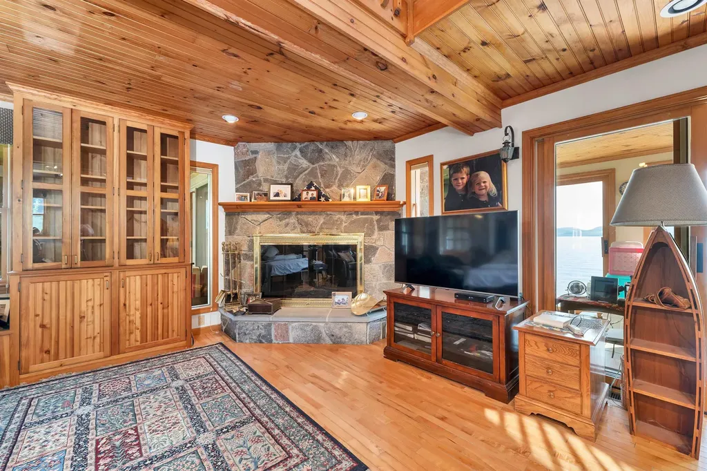 350 Sewall Road Wolfeboro NH 03894