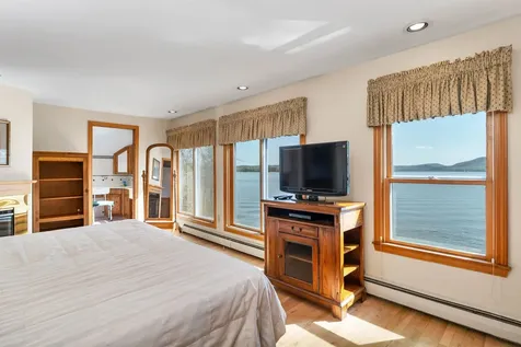 350 Sewall Road Wolfeboro NH 03894