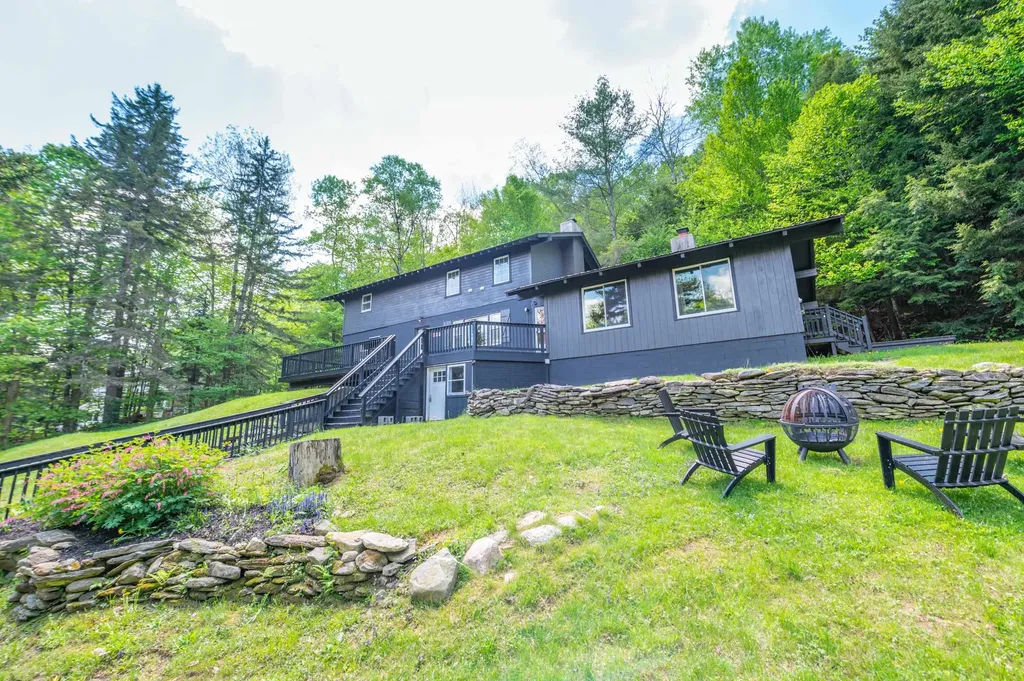 11 Waldwinkle Road Dover VT 05356