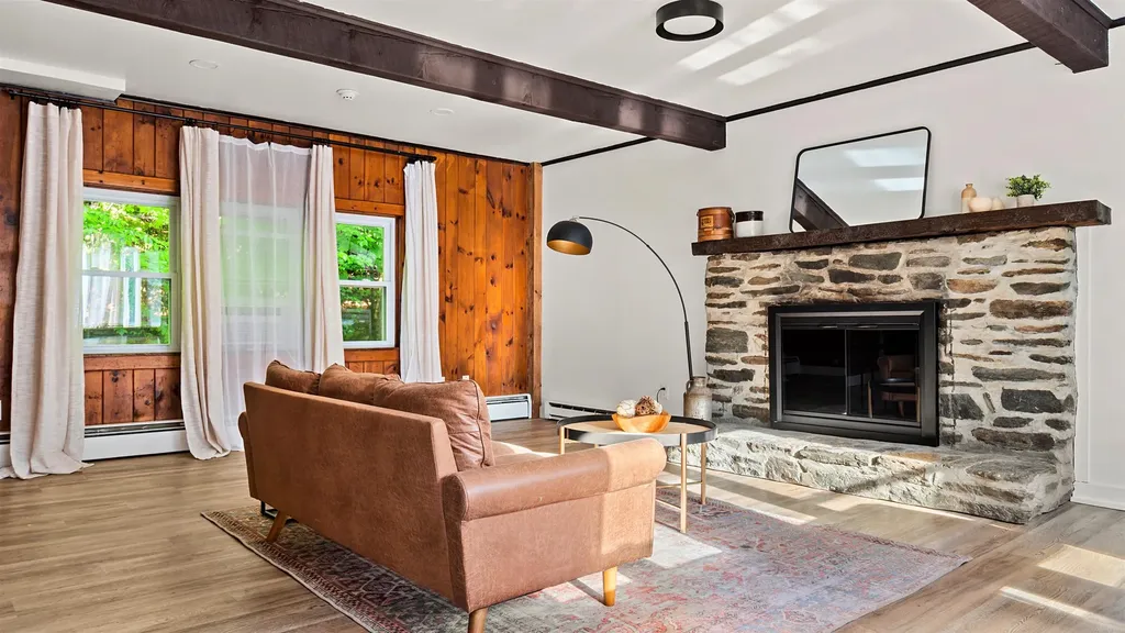 11 Waldwinkle Road Dover VT 05356