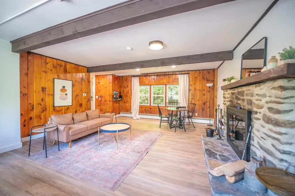 11 Waldwinkle Road Dover VT 05356