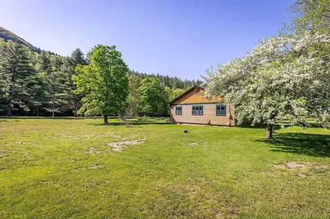 19 Broad Brook Drive Bridgewater VT 05035