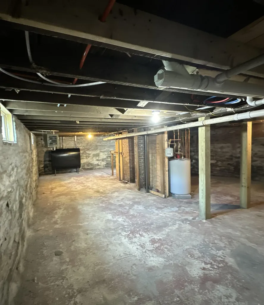 134 North Street Claremont NH 03743