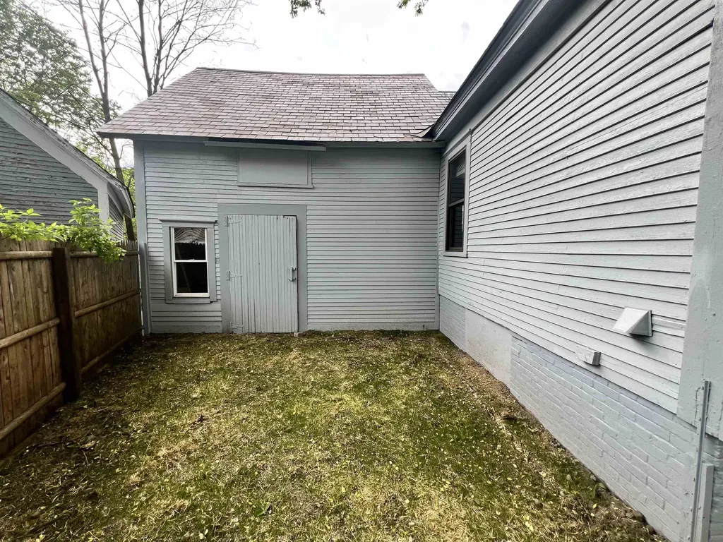 134 North Street Claremont NH 03743