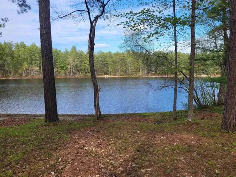 4 Cove Road Ossipee NH 03814