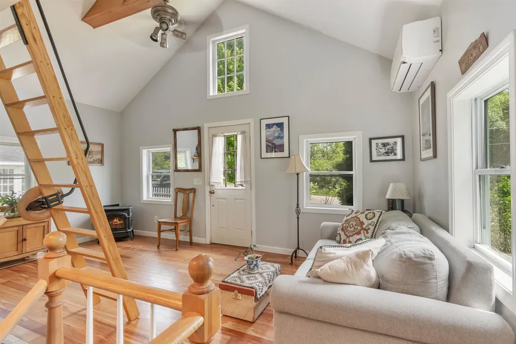 520 Little Chicago Road Ferrisburgh VT 05456