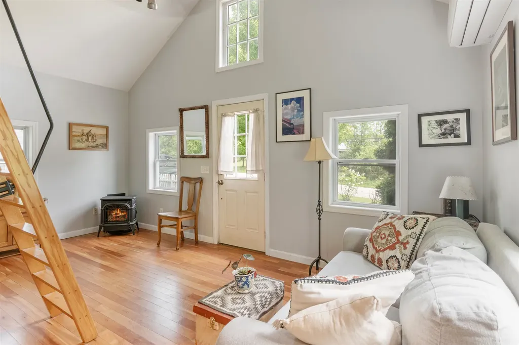 520 Little Chicago Road Ferrisburgh VT 05456