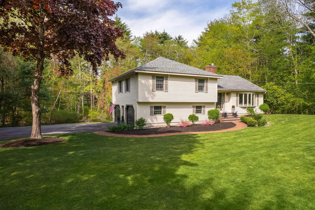 57 Tehias Road Rye NH 03870