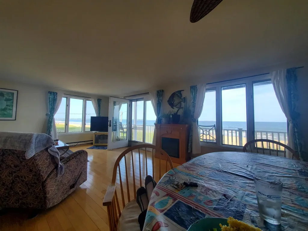 11 Lucy Avenue Pelham NH 03076