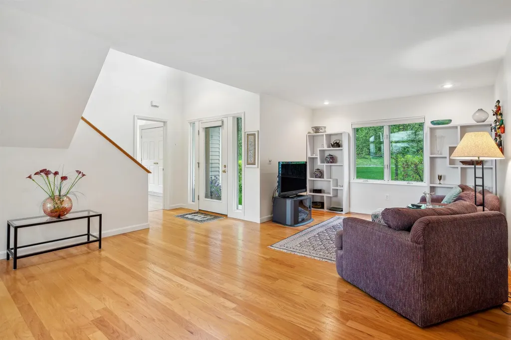 18 Sterling Springs Drive Hartford VT 05001