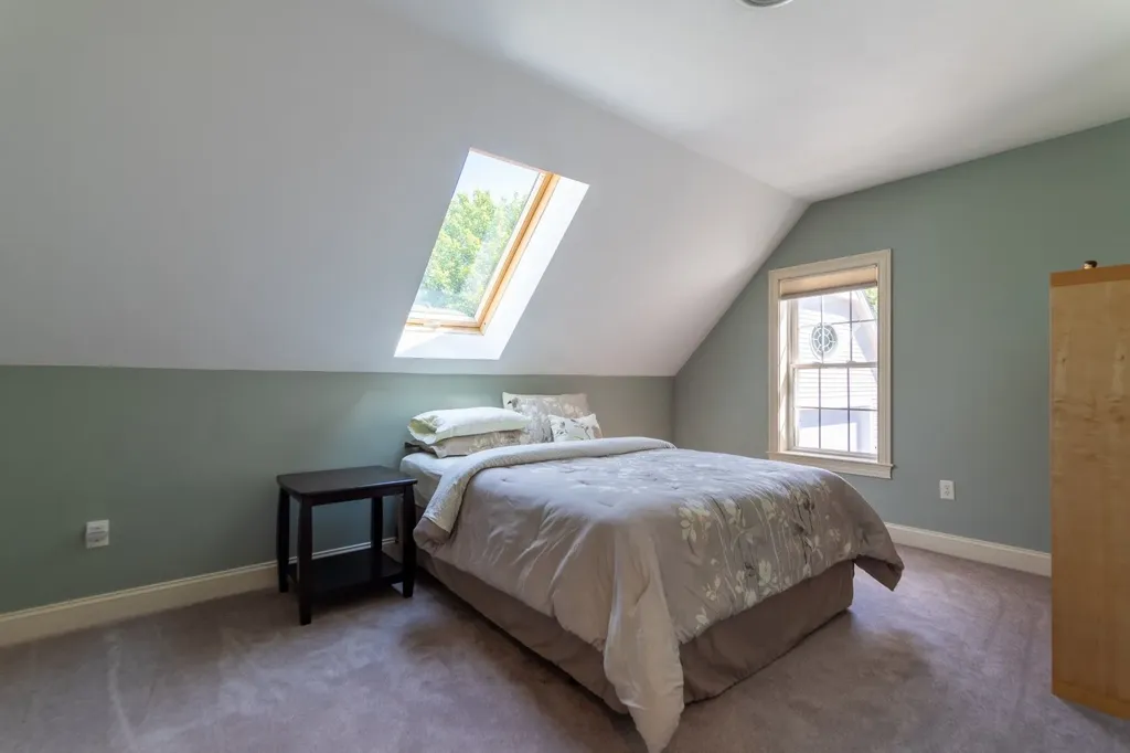 8 Red Fox Road North Hampton NH 03862