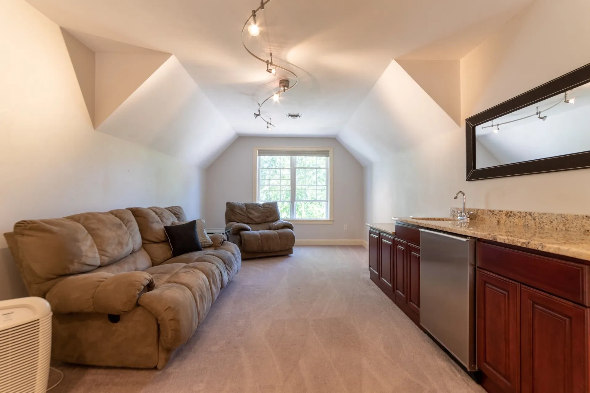8 Red Fox Road North Hampton NH 03862