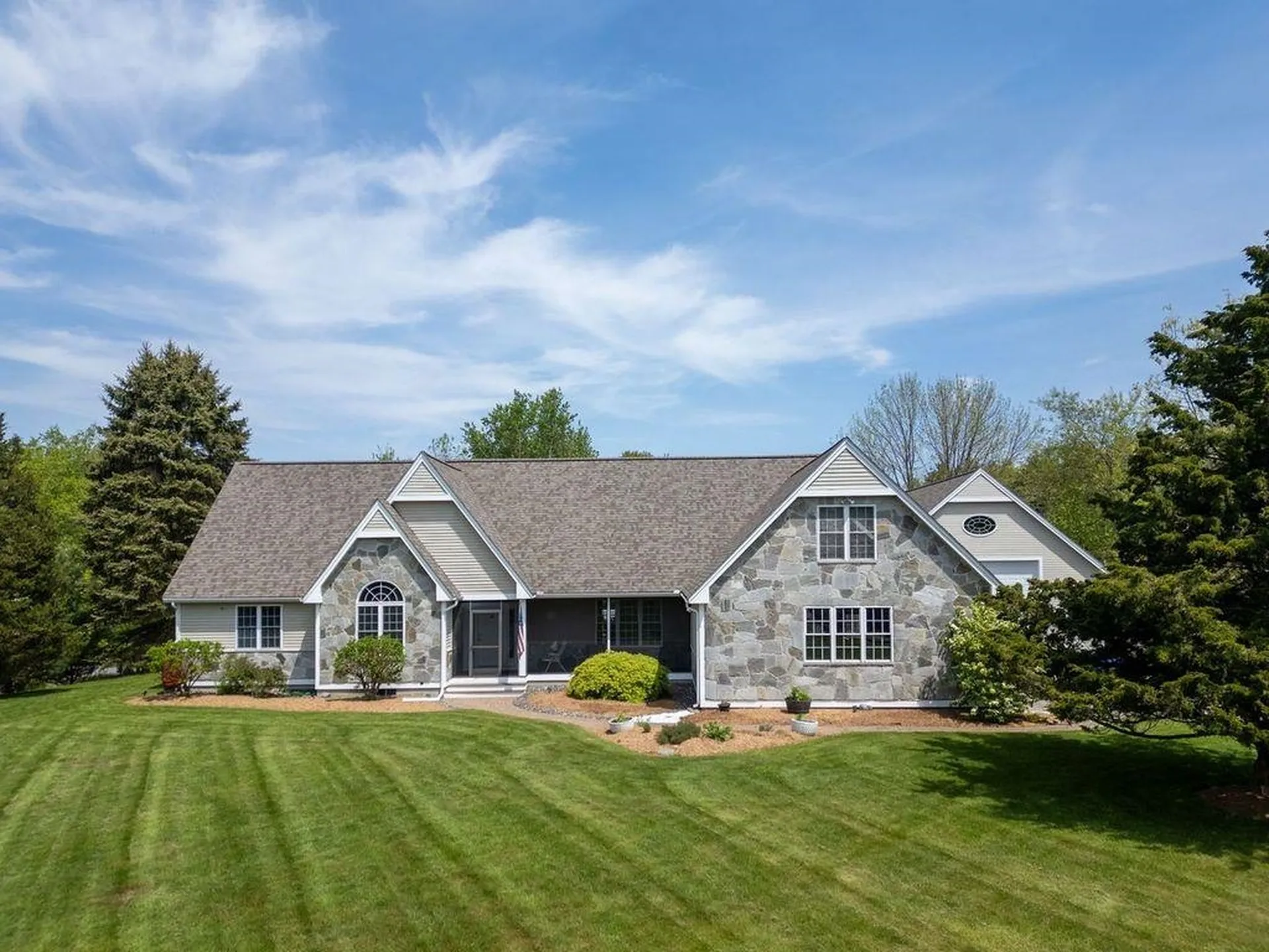8 Red Fox Road North Hampton NH 03862
