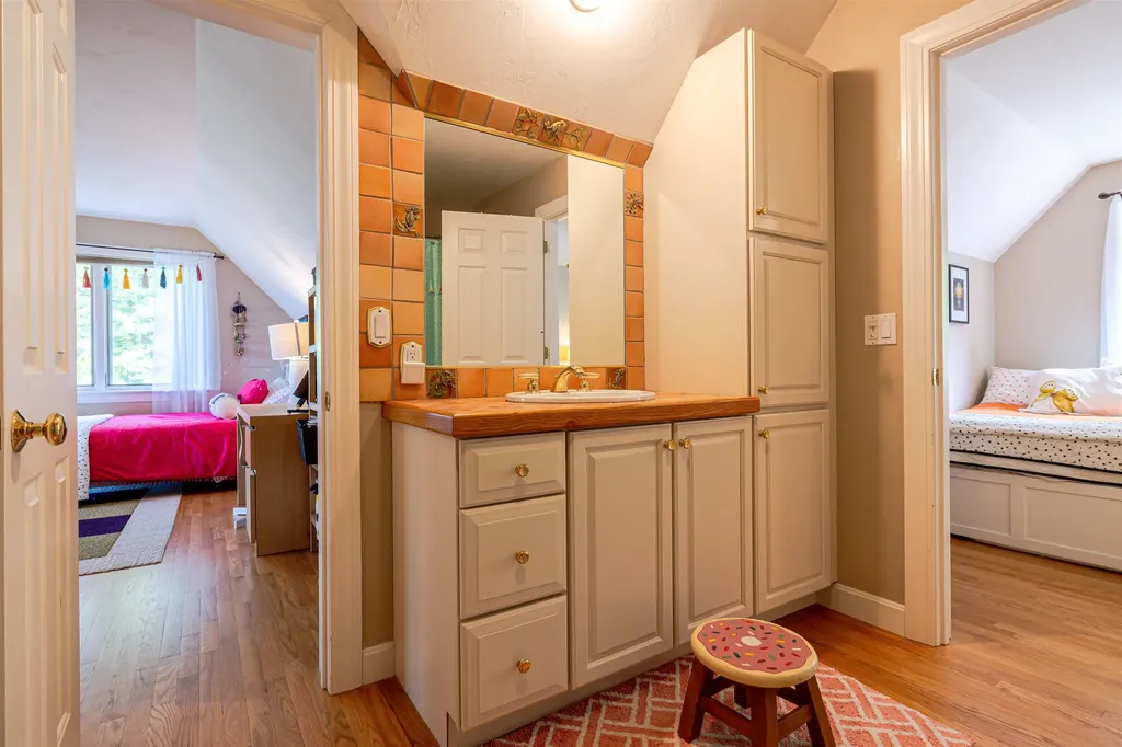 6 Mountain Farm Road Bow NH 03304