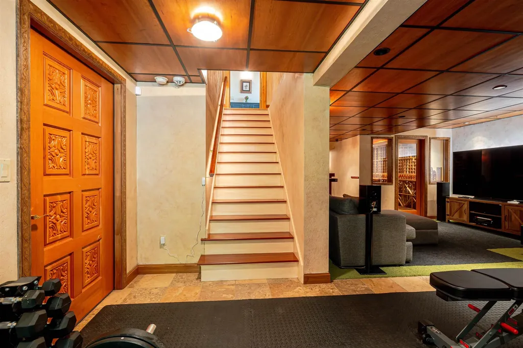 6 Mountain Farm Road Bow NH 03304