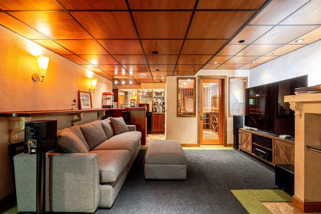 6 Mountain Farm Road Bow NH 03304