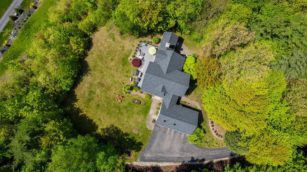 6 Mountain Farm Road Bow NH 03304