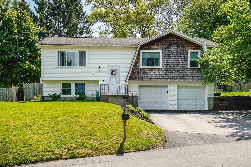 99 Gilhaven Road Manchester NH 03104