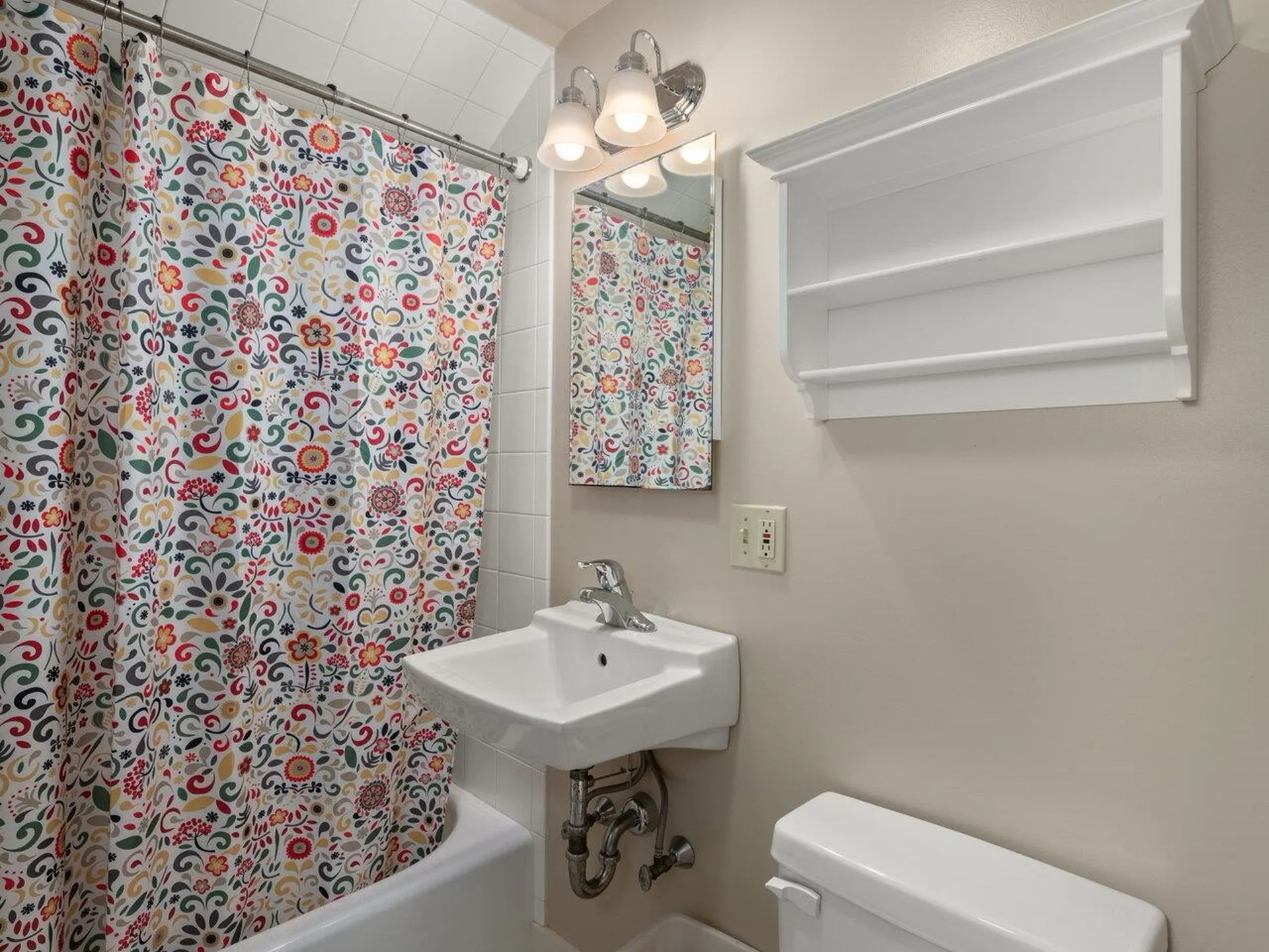 545 Old Hollow Road Ferrisburgh VT 05473