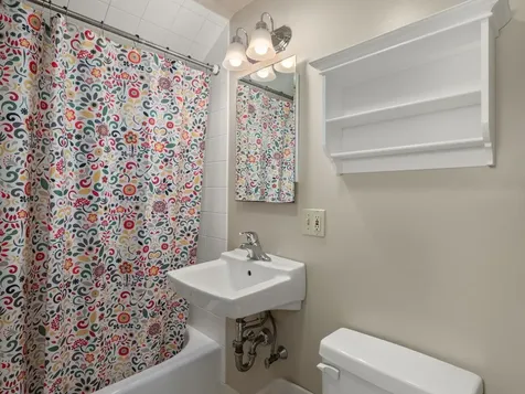 545 Old Hollow Road Ferrisburgh VT 05473