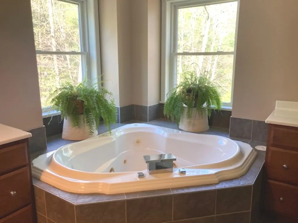 84 Autumn Way Highgate VT 05459