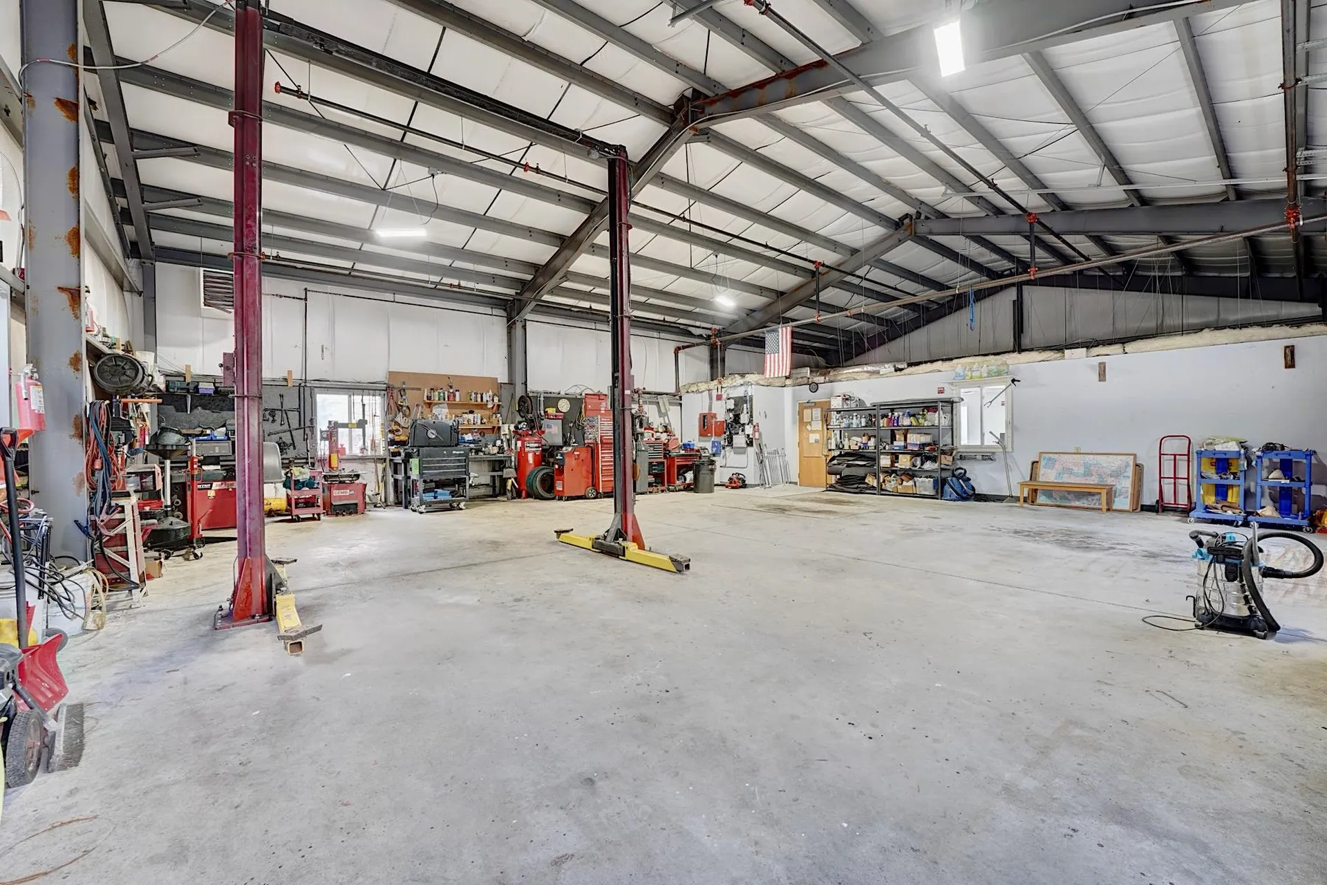 5 Infinity Drive Raymond NH 03077