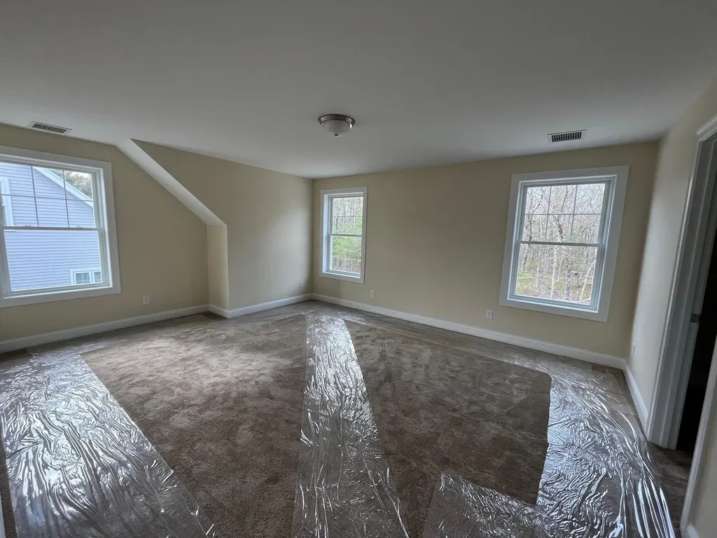 7 Kinsman Lane Windham NH 03087