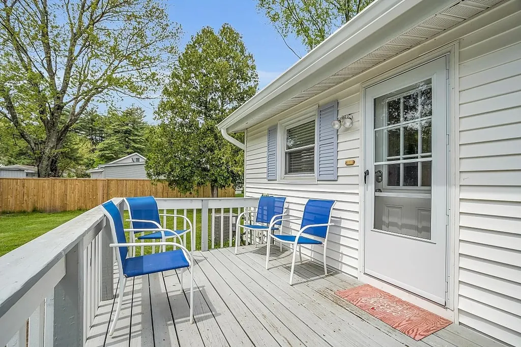 15 Pine Street Merrimack NH 03054