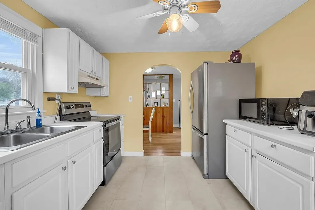 15 Pine Street Merrimack NH 03054
