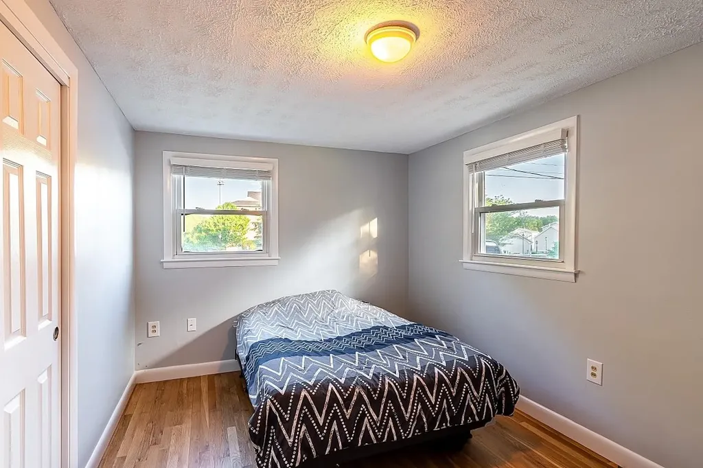 15 Pine Street Merrimack NH 03054