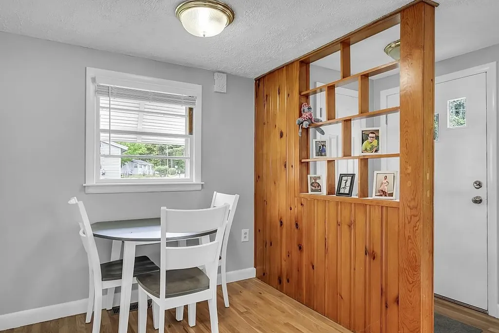 15 Pine Street Merrimack NH 03054
