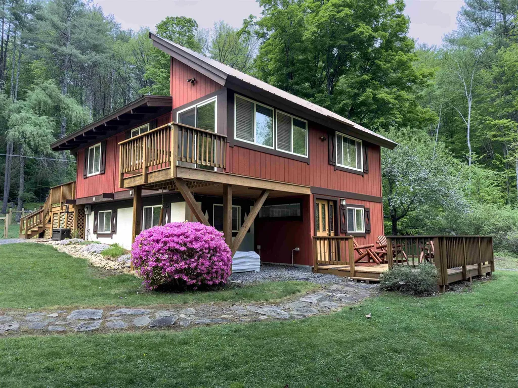 1706 Vt Route 30 Jamaica VT 05343