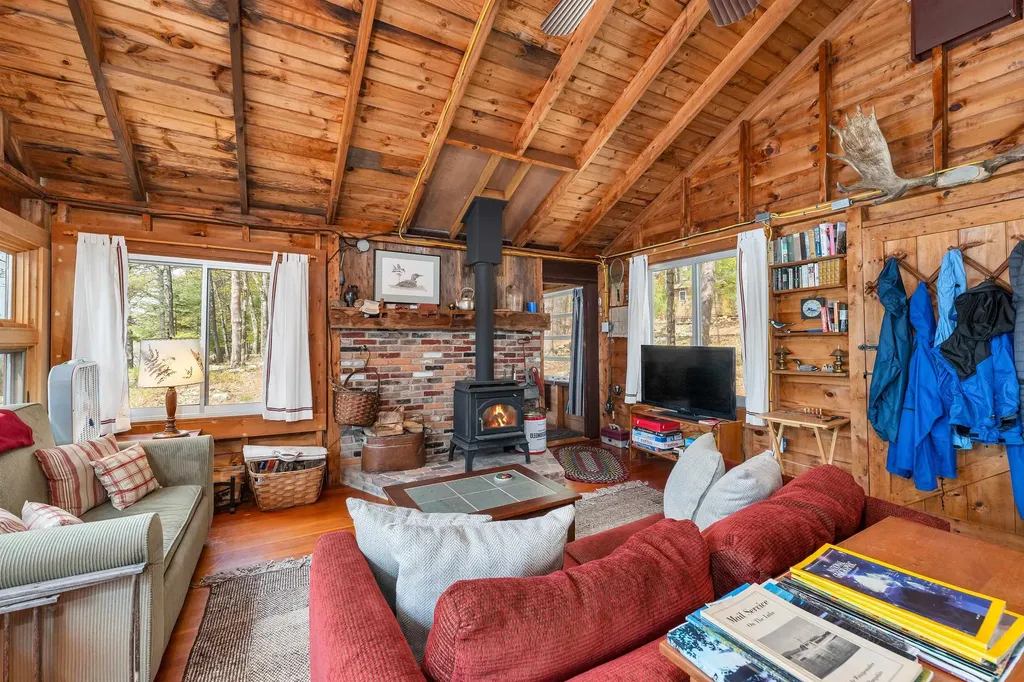 369 Bear Island Meredith NH 03253