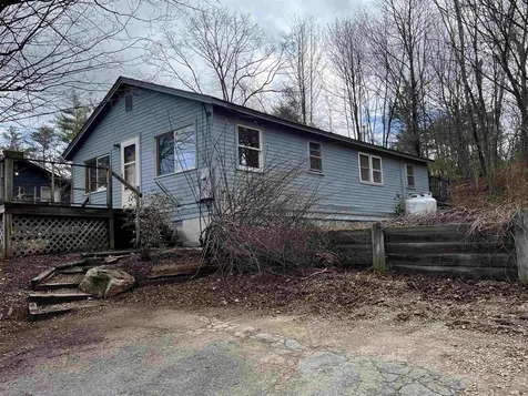 18 Concord Drive Webster NH 03303