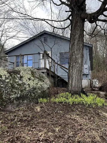 18 Concord Drive Webster NH 03303