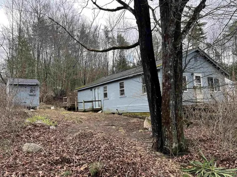 18 Concord Drive Webster NH 03303
