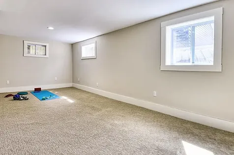 48 Pine Street Swanzey NH 03446