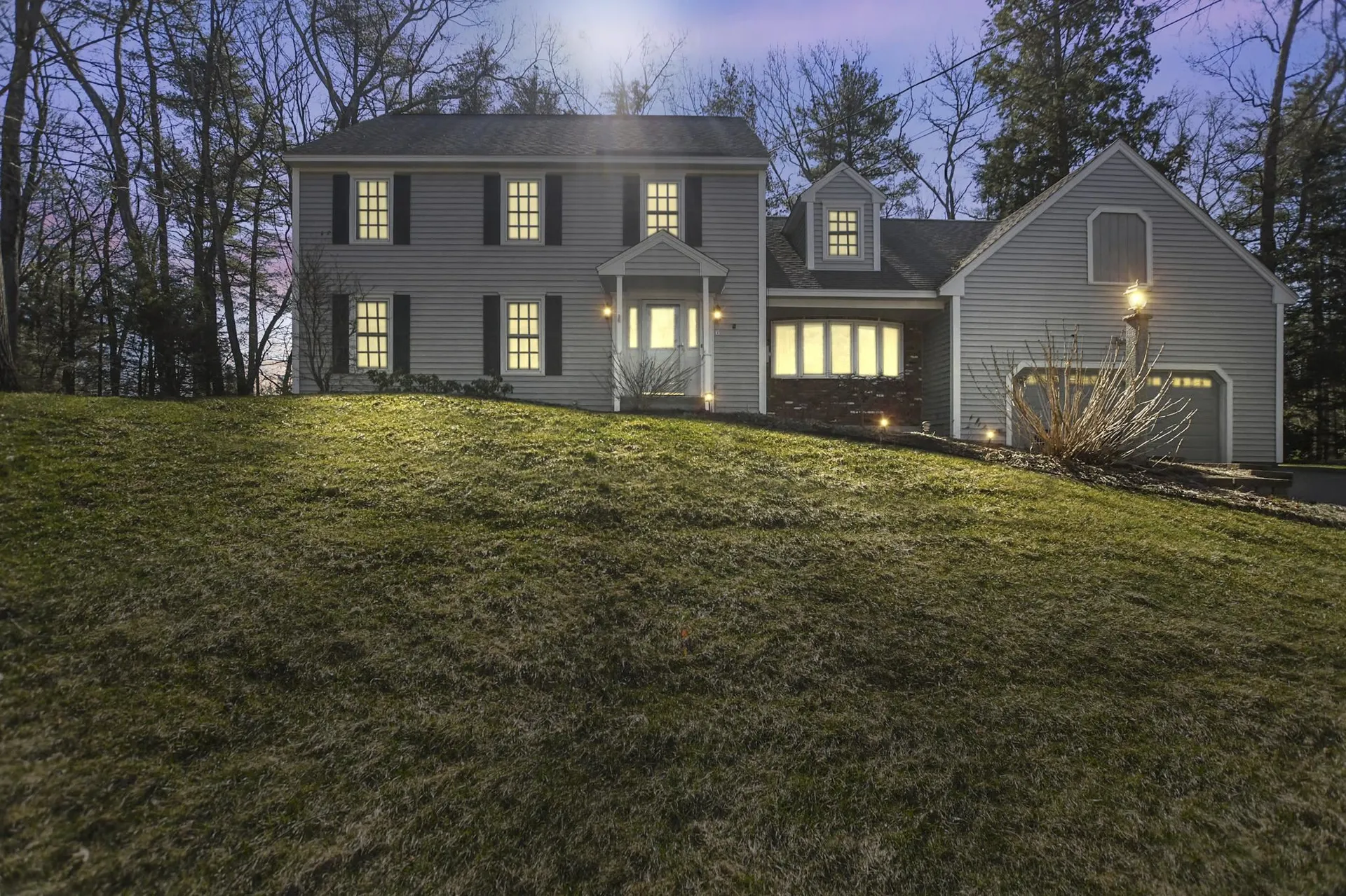 6 Cathedral Circle Nashua NH 03063