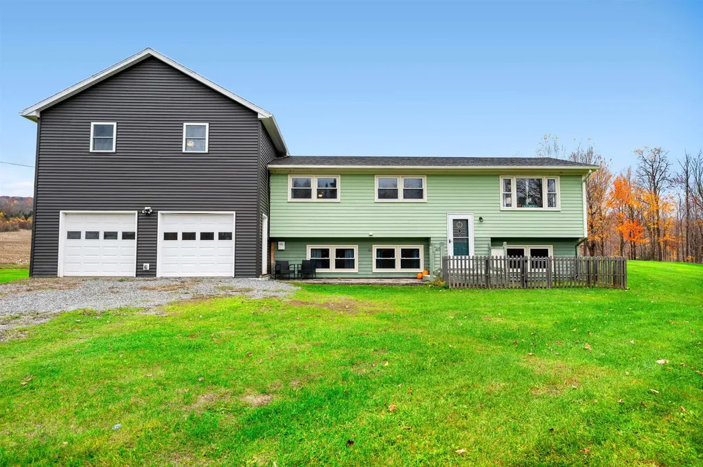 2809 Back Coventry Road Irasburg, VT Real Estate MLS 4991324