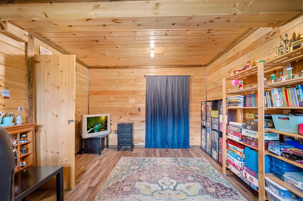 2809 Back Coventry Road Irasburg VT 05845