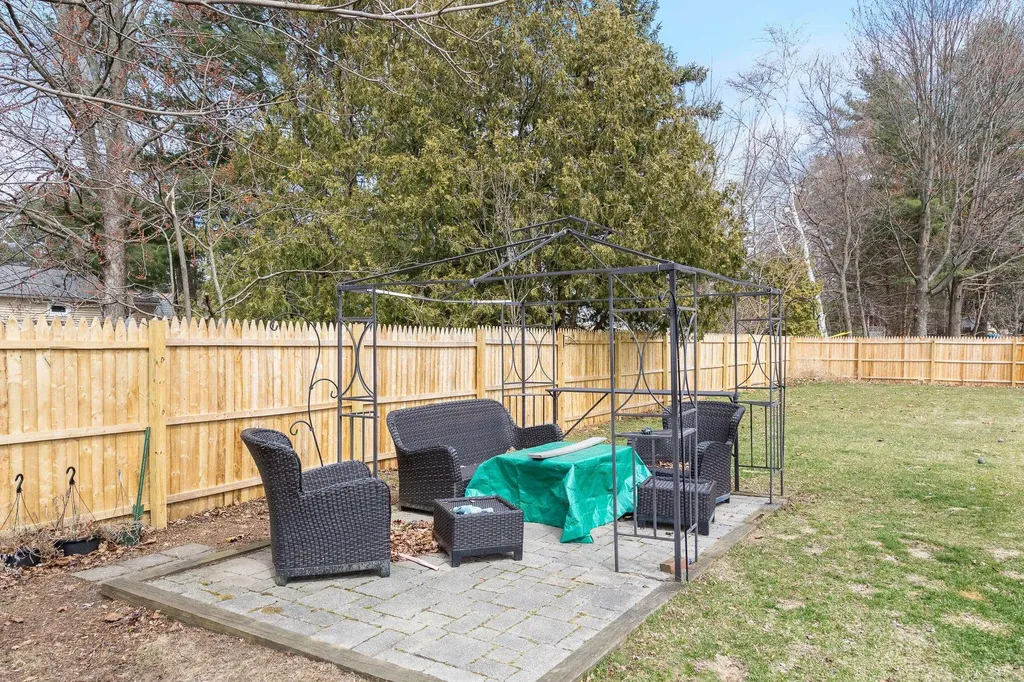 18 Stanbury Road Burlington VT 05408