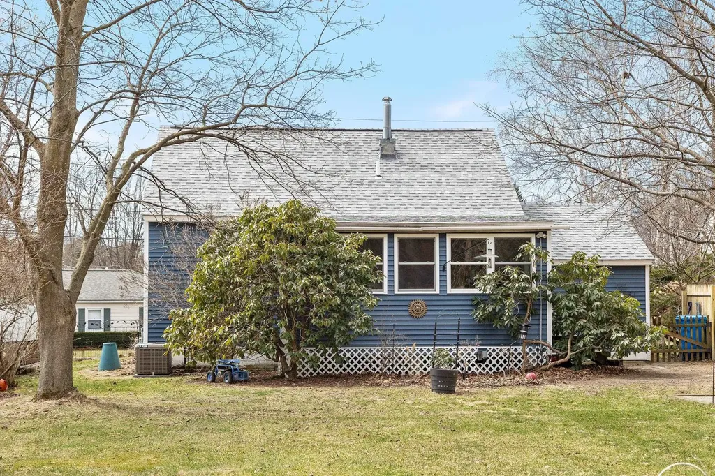 18 Stanbury Road Burlington VT 05408