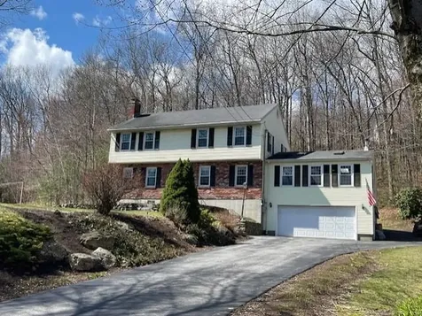 95 Linda Lane Manchester NH 03104
