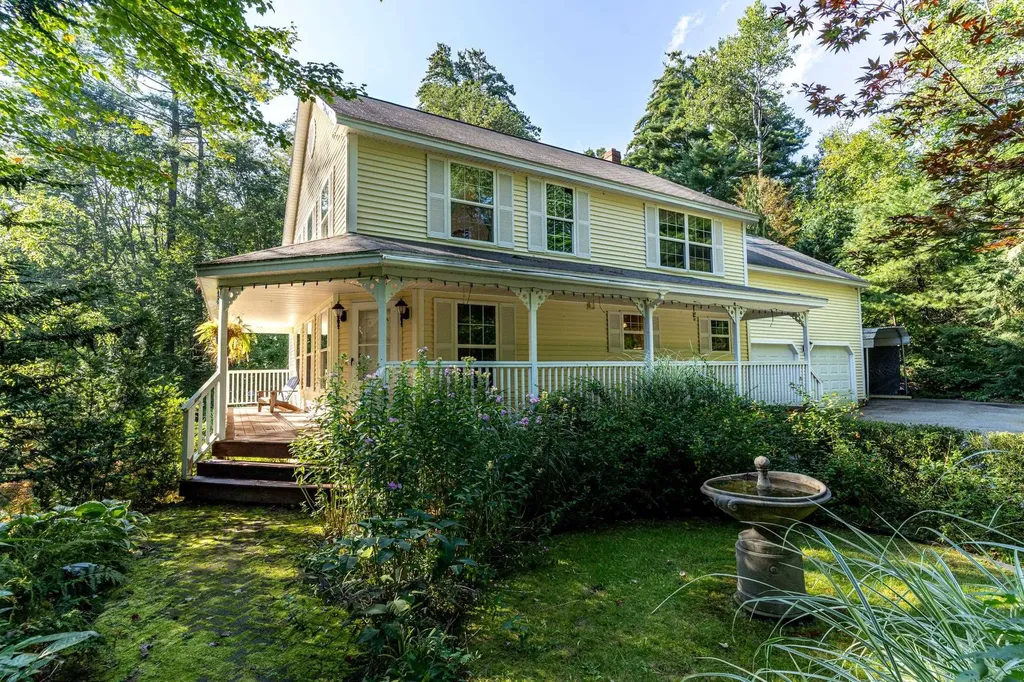 9 Moss Lane Madbury NH 03823