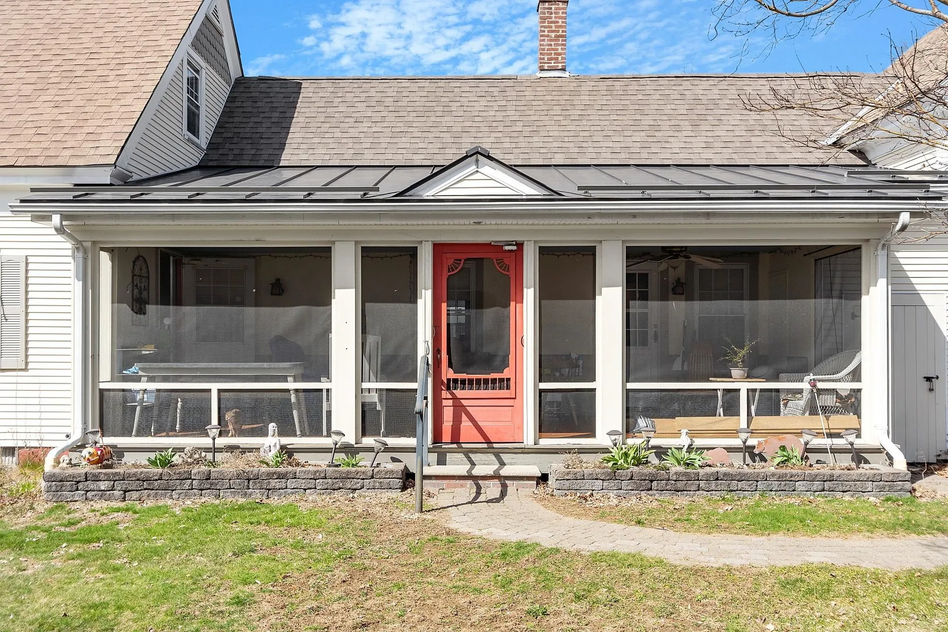 67 Howard Street Keene NH 03431