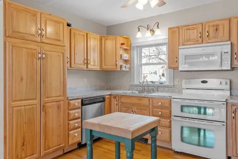 67 Howard Street Keene NH 03431
